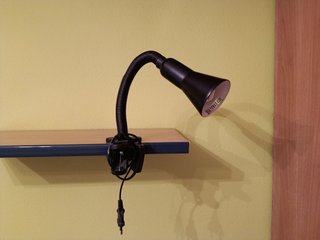 Lámpara/flexo negra con pinza
