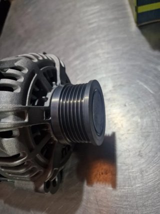 Alternador Cargo 113328 Bosch F 032 113 328