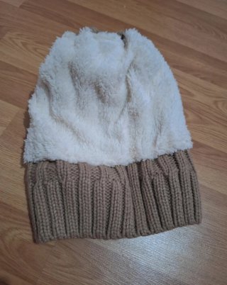Gorro de invierno TOSKATOK beige