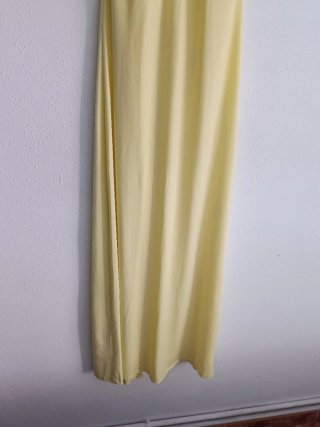 Vestido midi Halter lazada Zara Amarillo Talla L