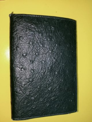 Cartera de piel antigua