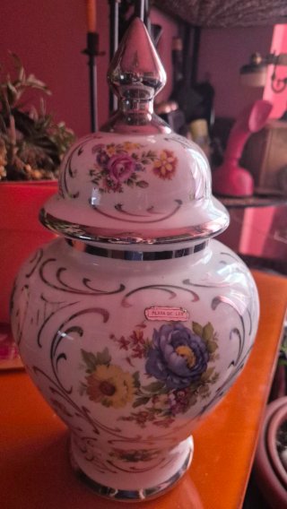 Jarrón Porcelana Fina y Plata