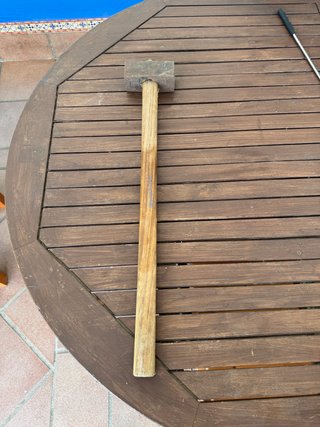 Mazo de herrero oxidado