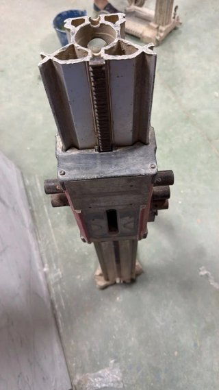 Pie Columna Hilti para equipo de perforación