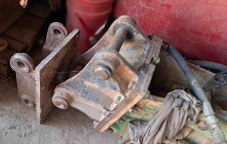 Martillo retroexcavadora JCB 3CX.