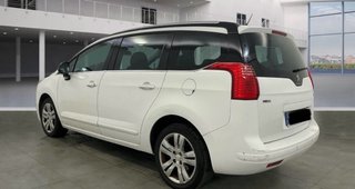 Peugeot 5008 2016