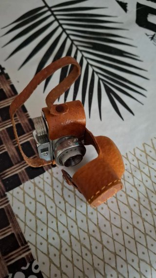 Mini cámara Toyoca vintage con funda