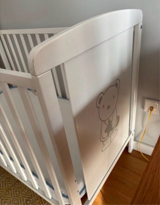 Cuna blanca para bebé