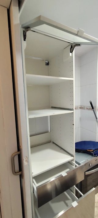 Columna Cocina Blanca y Plateada