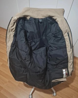 Abrigo Nike Beige