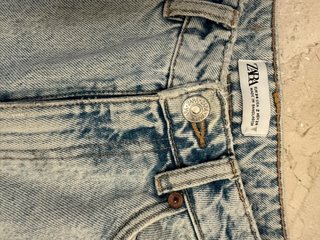 Pantalón vaquero Zara desgastado