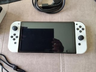 Nintendo Switch OLED con 200 juegos