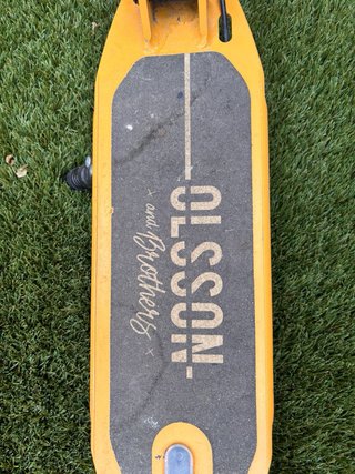 Patinete Eléctrico Olsson Amarillo