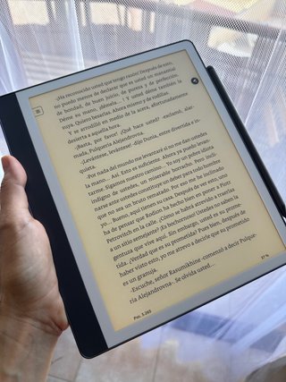 Amazon Kindle Scribe 32GB nella sua confezione