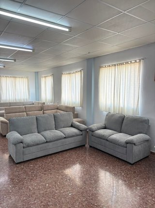 Rebajado conjunto de sofás 3+2 gris