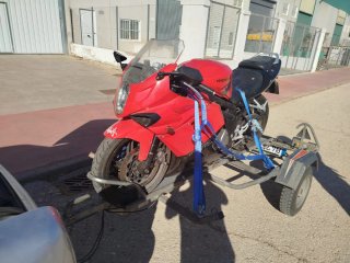 Hyosung GT 650 R Roja y Negra