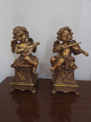 Figuras de ángeles dorados (2 unidades)