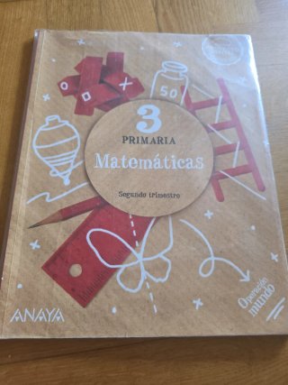 Libros de 3 de primaria del cole Liceo la Paz.