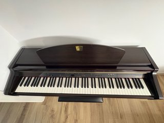 Piano Digital Yamaha Clavinova CLP-930 + banqueta
