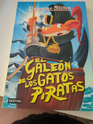 Lote 8 libros finos de Gerónimo Stilton