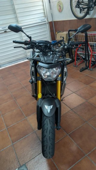 Yamaha MT-09 2016 ABS vendo o cambio