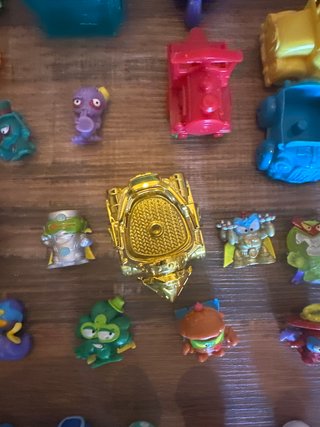 Lote SuperThings y Zomlings
