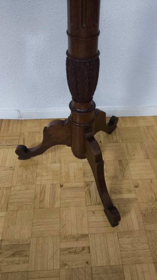 Perchero madera maciza tipo caoba apliques  laton