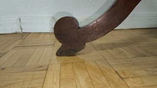 Perchero madera maciza tipo caoba apliques  laton