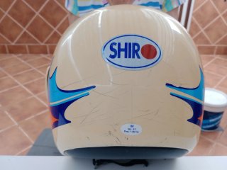Casco de Moto Beige con Diseño