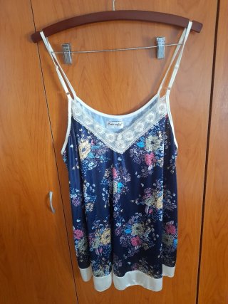 Pijama mujer floral y blanco