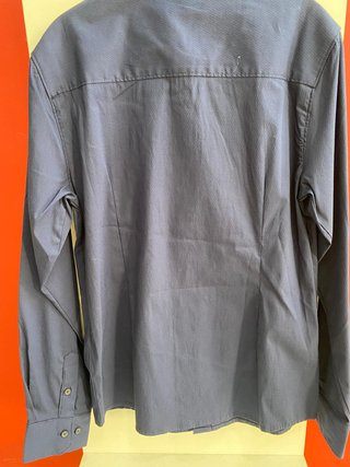 Camisa azul lisa