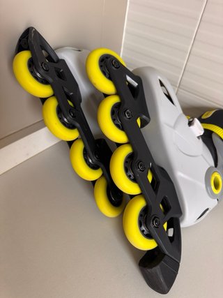 Patines en línea grises y amarillos Talla 30-32