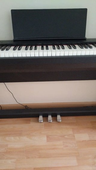 Piano Roland FP-30