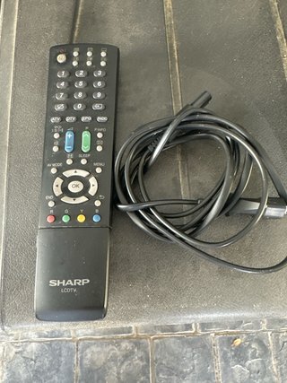 Televisión Sharp Aquos Negra y Plateada