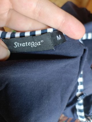 Camiseta sin mangas bordada deportiva