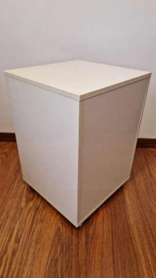Comoda cassettiera Ikea con 3 cassetti e ruote