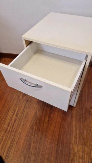 Comoda cassettiera Ikea con 3 cassetti e ruote