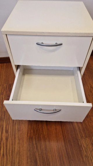 Comoda cassettiera Ikea con 3 cassetti e ruote