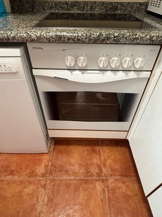 Horno y Vitrocerámica Balay Blanco