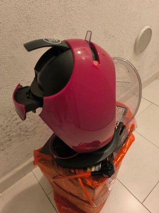 Cafetera Dolce Gusto DeLonghi Rojo