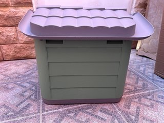 Caseta para perro de plástico