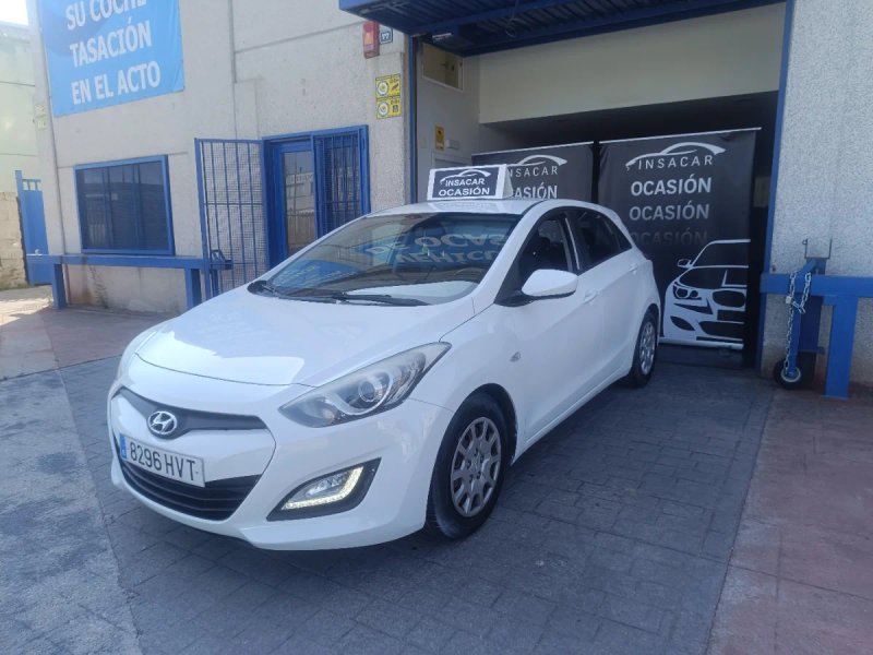 Hyundai i30 i30GD 1.4 GL BASE / MPI BASE 2014