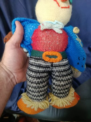 Muñeco antiguo de trapo mendigo
