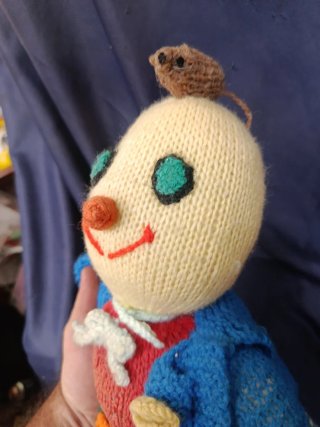 Muñeco antiguo de trapo mendigo