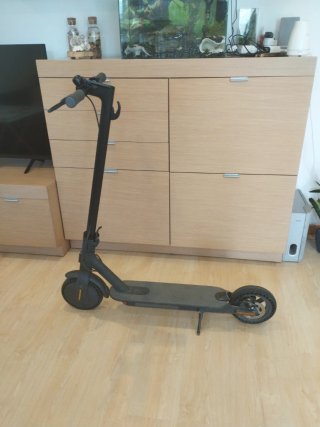 Patinete Eléctrico Negro