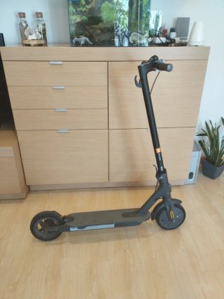 Patinete Eléctrico Negro
