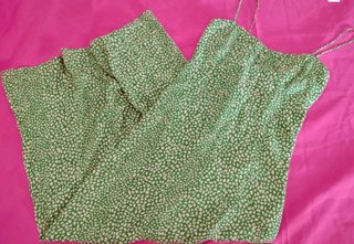 Vestido Zara verde con estampado blanco