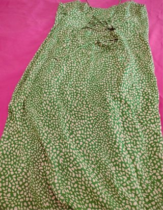 Vestido Zara verde con estampado blanco