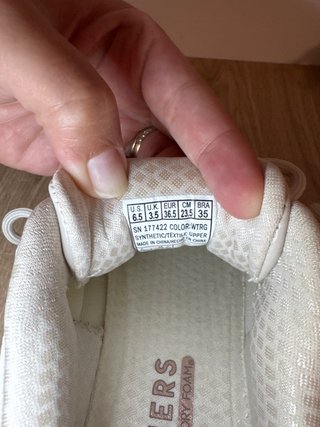 Zapatillas Skechers Air-Cooled Beige/Oro
