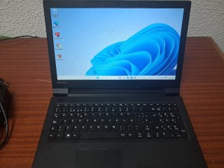 Portátil Lenovo Negro